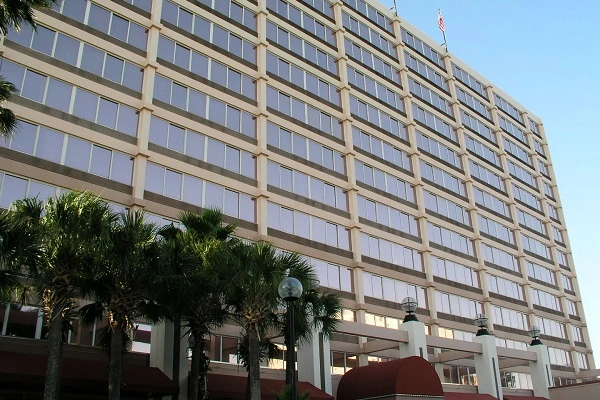 فوائد بناء غشاء التحكم الشمسي