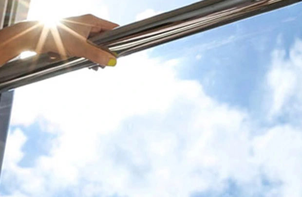 كيف يتم تثبيت فيلم الخصوصية ؟